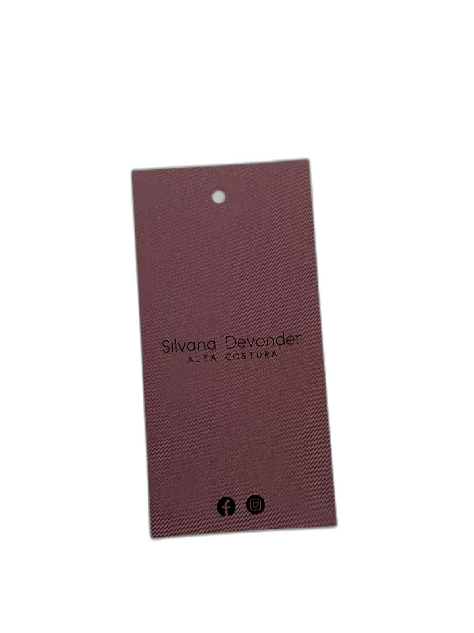 Hangtag producido por Avíos Estilo