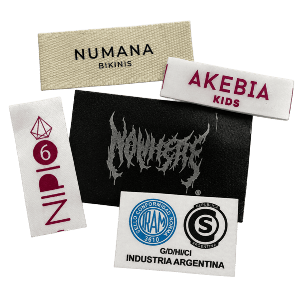 Detalle de etiqueta estampada sobre algodón